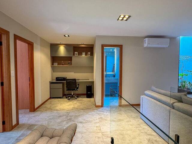 Casa para Venda em Serra - 2