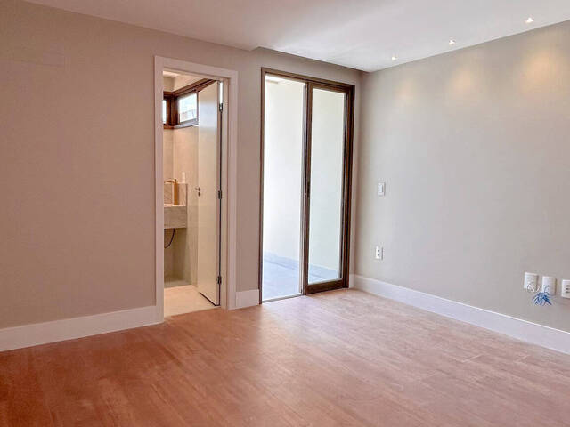 Casa para Venda em Serra - 5