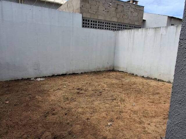 Casa para Venda em Serra - 5