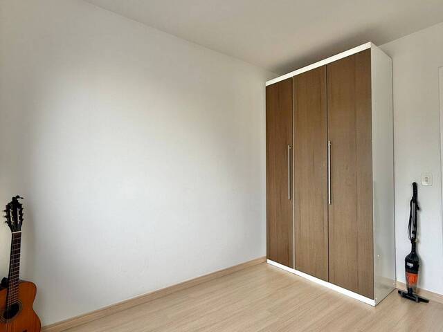 Apartamento para Venda em Serra - 5