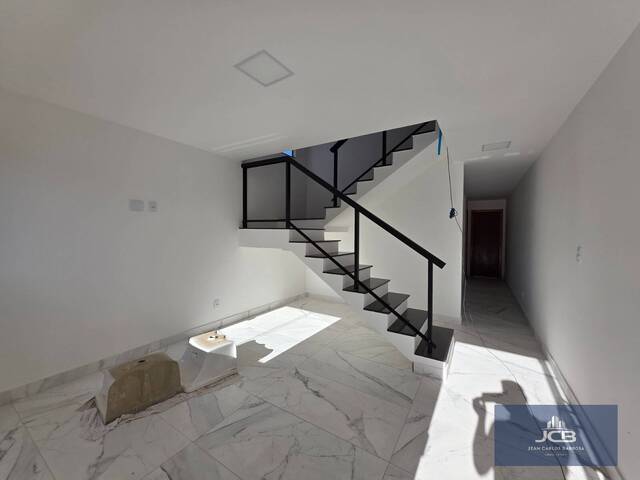 Casa para Venda em Serra - 4