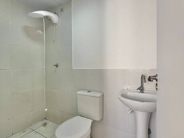 #37 - Apartamento para Venda em Serra - ES