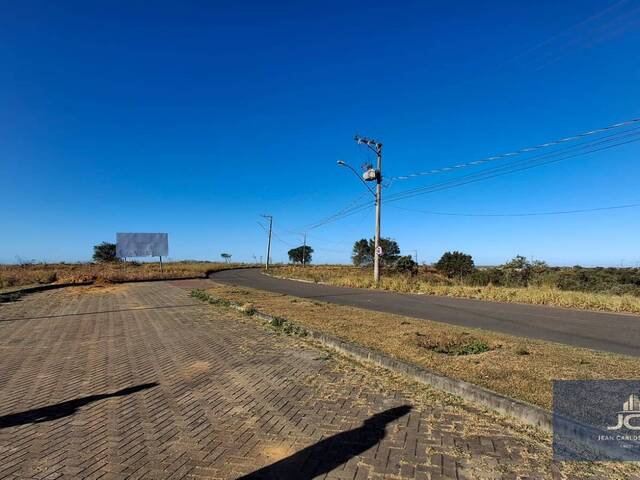 Terreno para Venda em Serra - 5